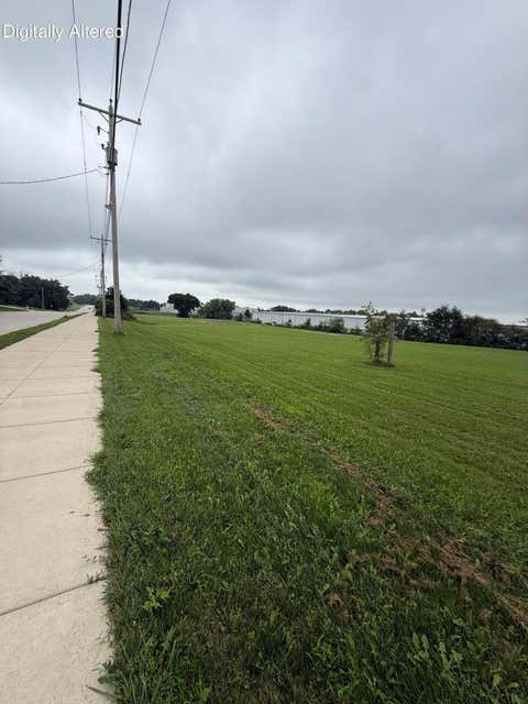 Photo of 0 York St, Union Grove, WI 53182 (MLS # 1976423)