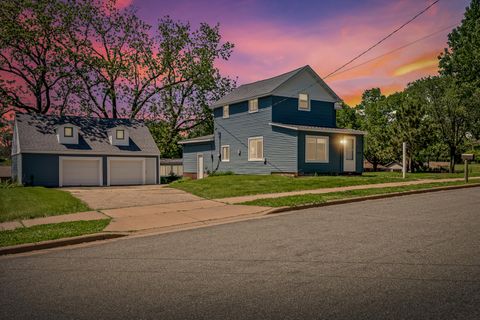 Photo of 313 8th Ave N, Onalaska, WI 54650 (MLS # 1963663)