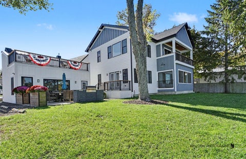 Photo of 4137 Bennett St, Delavan, WI 53115 (MLS # 1984489)