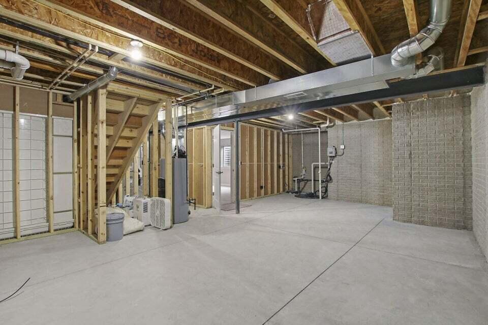 Twin Lakes, Wisconsin 53181, United States, 2 Bedrooms Bedrooms, ,2 BathroomsBathrooms,Residential,Active,205872