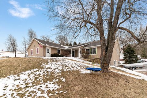 Photo of 206 N Shird Ct, La Farge, WI 54639 (MLS # 1949653)
