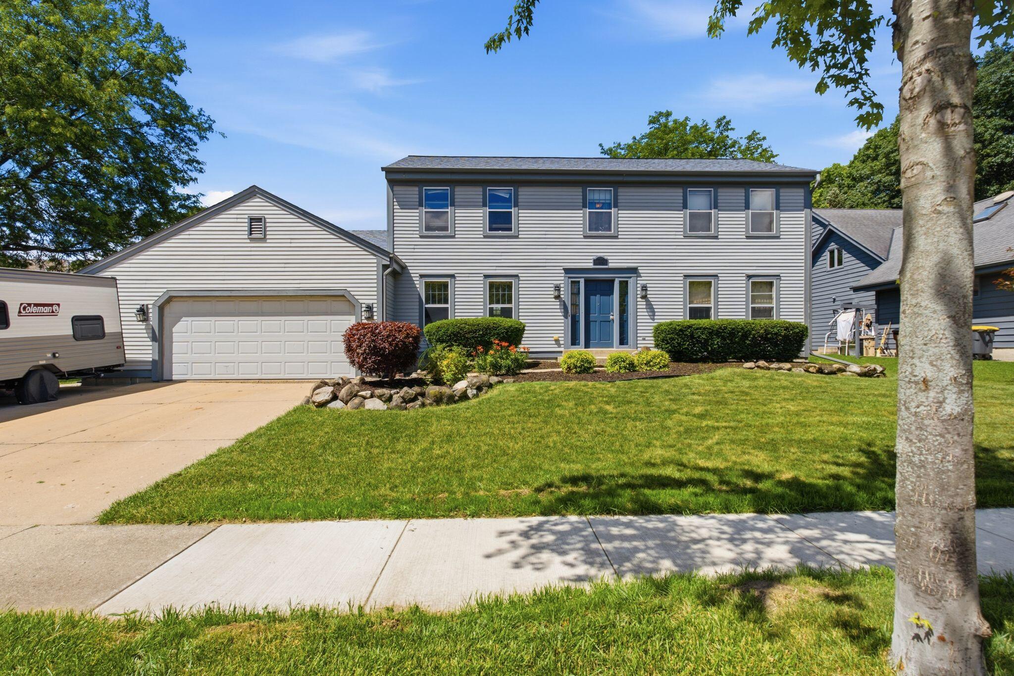 1232 Cavalier Dr - HDR-32
