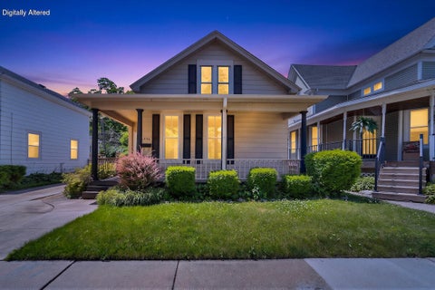 Photo of 1526 Wisconsin Ave, Racine, WI 53403 (MLS # 1970041)