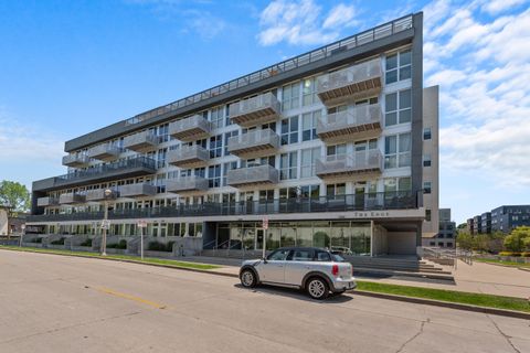 Photo of 1902 N Commerce St, Milwaukee, WI 53212 (MLS # 1932035) Photo of 1902 N Commerce St, Milwaukee, WI 53212 (MLS # 1932035)
