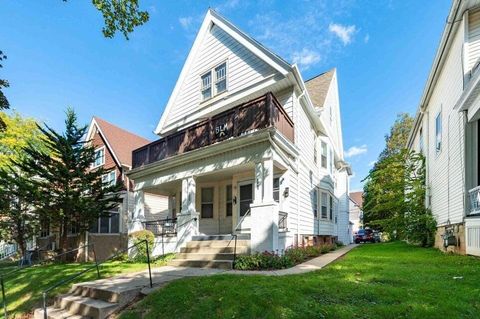 Photo of 2962 N Cramer St, Milwaukee, WI 53211 (MLS # 1940059) Photo of 2962 N Cramer St, Milwaukee, WI 53211 (MLS # 1940059)