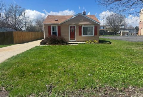 Photo of 3030 Gates St, Mount Pleasant, WI 53403 (MLS # 1958166)