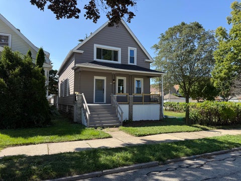 Photo of 3807 E Edgerton Ave, Cudahy, WI 53110 (MLS # 1977520)