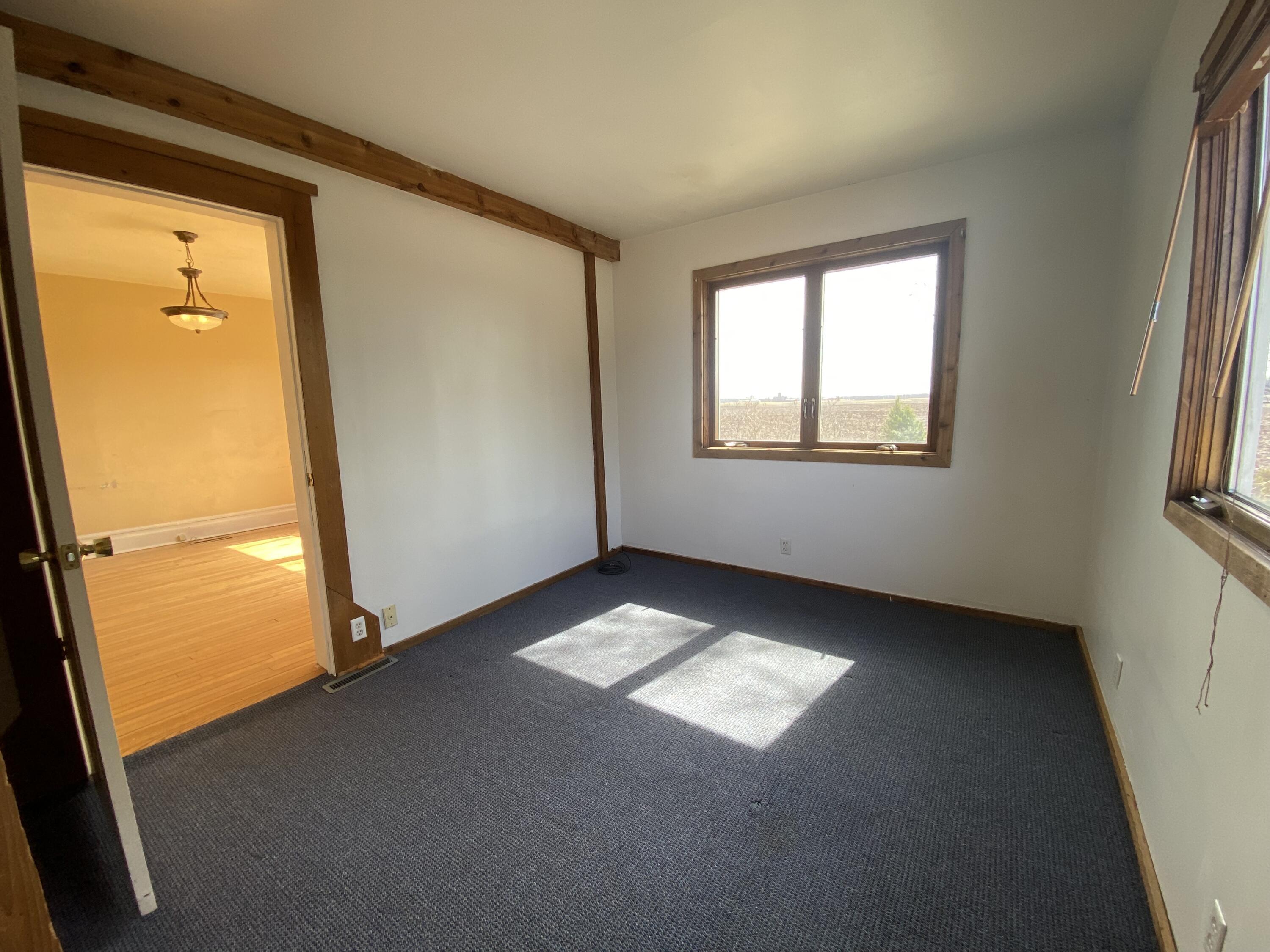 Saukville, Wisconsin 53021, United States, 5 Bedrooms Bedrooms, ,2 BathroomsBathrooms,Residential,Active,94901