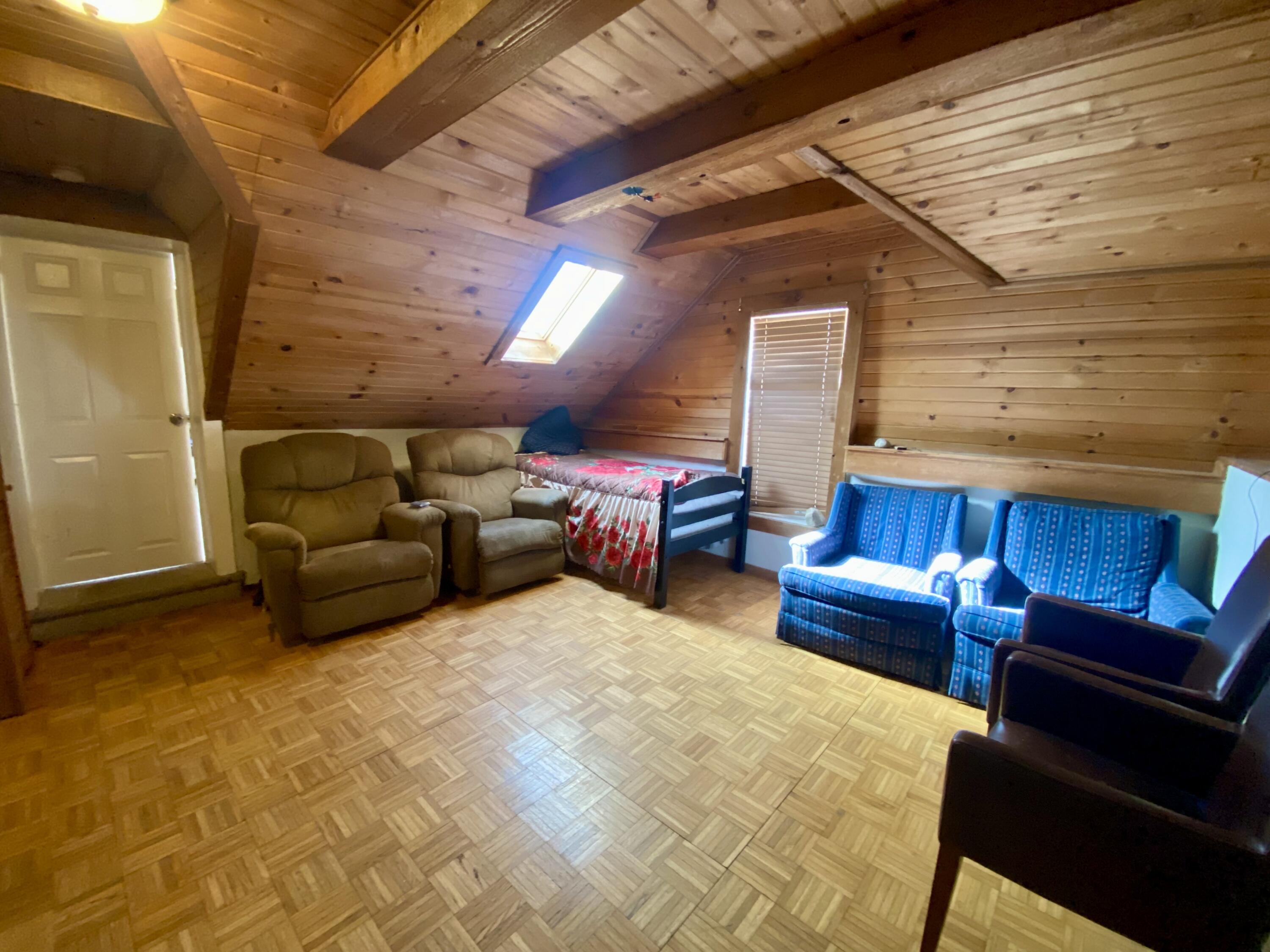 Saukville, Wisconsin 53021, United States, 5 Bedrooms Bedrooms, ,2 BathroomsBathrooms,Residential,Active,94901