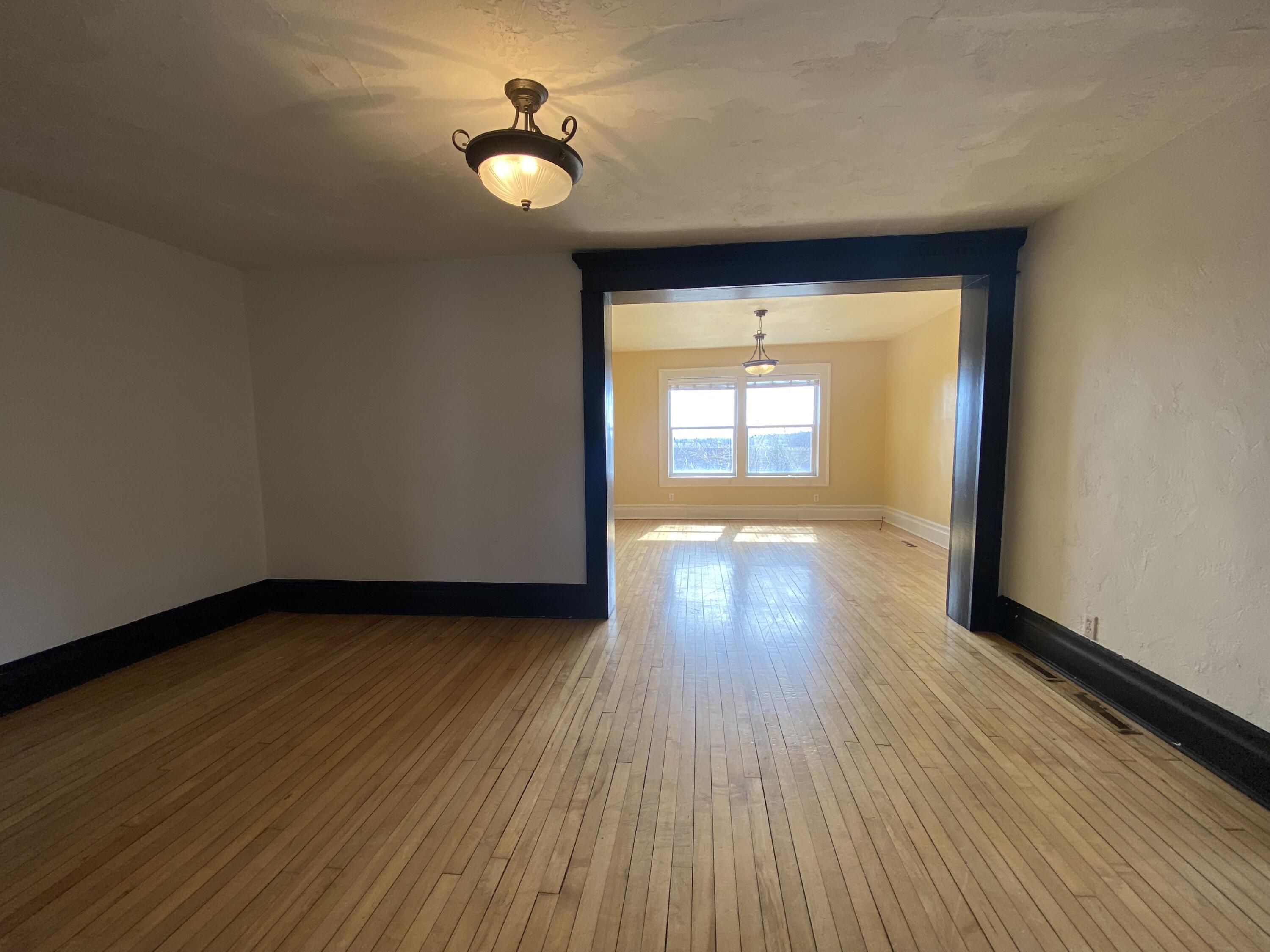 Saukville, Wisconsin 53021, United States, 5 Bedrooms Bedrooms, ,2 BathroomsBathrooms,Residential,Active,94901