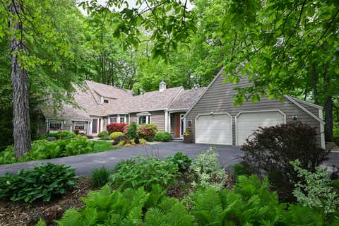 Photo of 3554 Cranberry Ln, Caledonia, WI 53404 (MLS # 1974436)