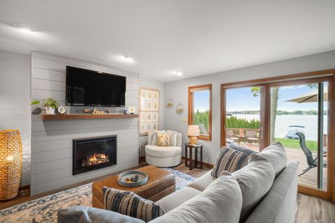 Photo of S70W18899 Gold Dr, Muskego, WI 53150 (MLS # 1971625)