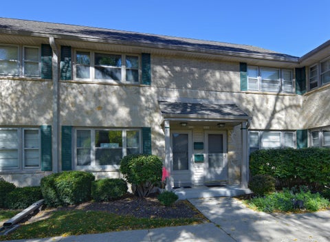 Photo of 4890 N Shoreland Ave, Whitefish Bay, WI 53217 (MLS # 1984334)