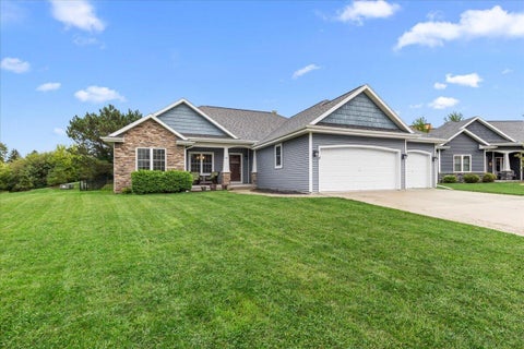 Photo of 453 Western Ct, West Bend, WI 53095 (MLS # 1979505)