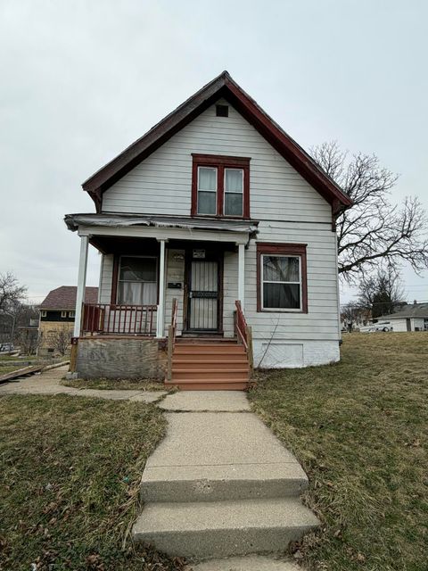 Photo of 3311 N 8th St, Milwaukee, WI 53206 (MLS # 1955678)
