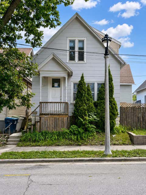 Photo of 1125 E Clarke St, Milwaukee, WI 53212 (MLS # 1975834)