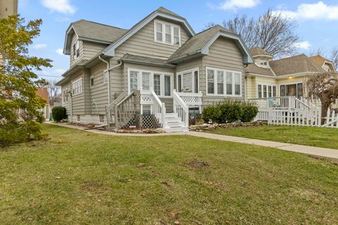 Photo of 4607 N 42nd St, Milwaukee, WI 53209 (MLS # 1956436)