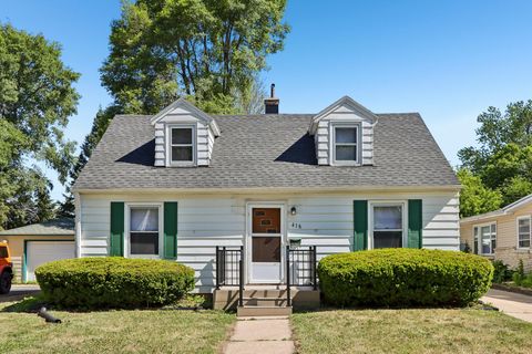 Photo of 418 Harrison Ave, Waukesha, WI 53186 (MLS # 1965844)