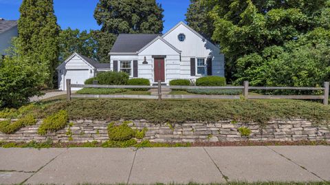 Photo of 1524 N 29th St, Sheboygan, WI 53081 (MLS # 1971572)