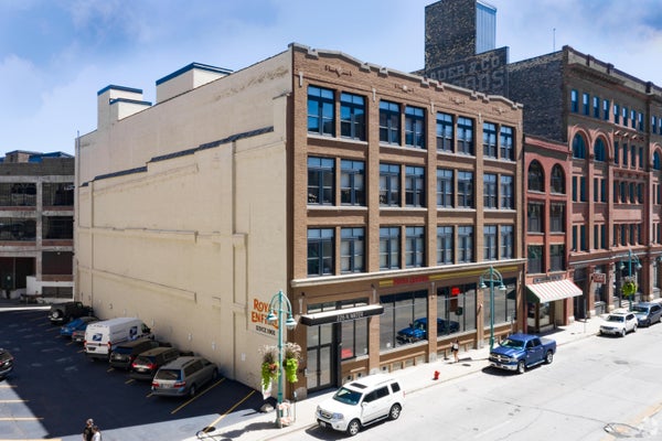226 N WATER ST, MILWAUKEE, WI 53202 - Image 70a2cec6b6533e7f1e5bd4d7233ee7a2/4191581819