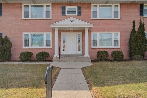 Photo of 11817 W North Ave, Wauwatosa, WI 53226 (MLS # 1953935)