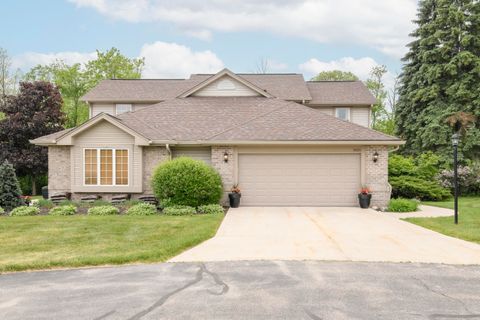 Photo of 14355 W Lenox Dr, New Berlin, WI 53151 (MLS # 1963686)