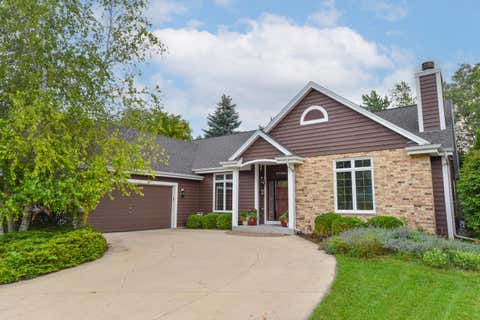 Photo of W71N428 Mulberry Ave, Cedarburg, WI 53012 (MLS # 1975358)