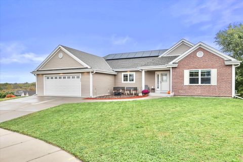 Photo of 200 Tansdale Ct, Johnson Creek, WI 53038 (MLS # 1939535)