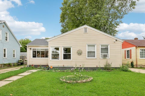Photo of 5043 N 19th St, Milwaukee, WI 53209 (MLS # 1965523)