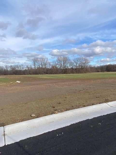 Photo of S53W26728 W Gemstone Ct, Waukesha, WI 53189 (MLS # 1958850)