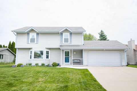 Photo of 10650 S McGraw Dr, Oak Creek, WI 53154 (MLS # 1936605)