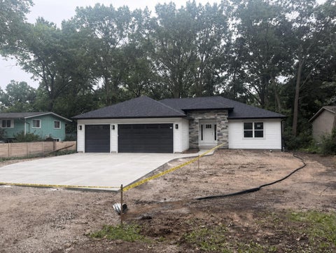 Photo of 11533 8th Ave, Pleasant Prairie, WI 53158 (MLS # 1975820)