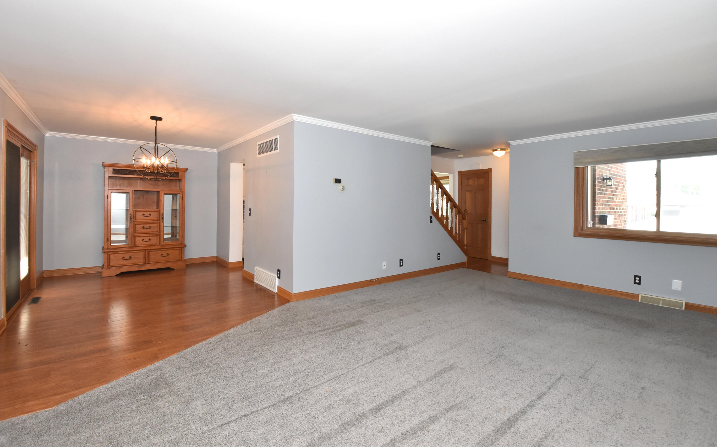 5720 Cambridge Cir