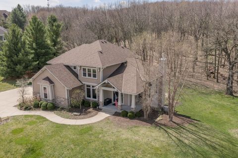Photo of W328S8845 S Oak Tree Dr, Mukwonago, WI 53149 (MLS # 1958625)