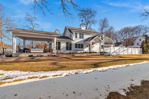 Photo of 222 E Pleasant St, Oconomowoc, WI 53066 (MLS # 1950342)