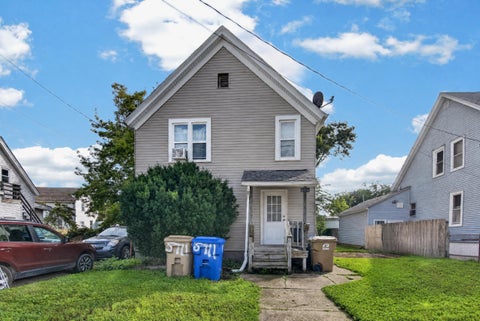 Photo of 5711 18th Ave, Kenosha, WI 53140 (MLS # 1981378)