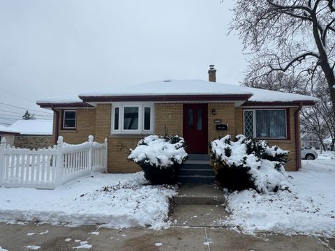 Photo of 5300 W Euclid Ave, Milwaukee, WI 53219 (MLS # 1944770)