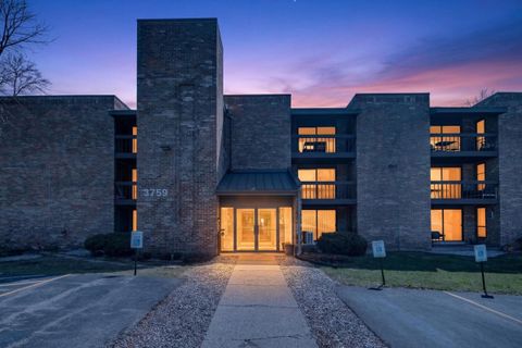 Photo of 3759 N 88th St, Milwaukee, WI 53222 (MLS # 1957066)