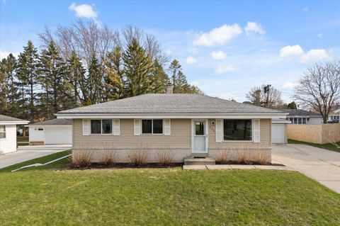 Photo of 223 W Beutel Rd, Port Washington, WI 53074 (MLS # 1914820)