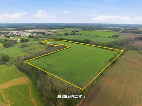 Photo of LT3 310 Hwy, Manitowoc Rapids, WI 54220 (MLS # 1968088)