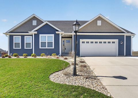Photo of 879 Amber Ln, Port Washington, WI 53074 (MLS # 1957583)