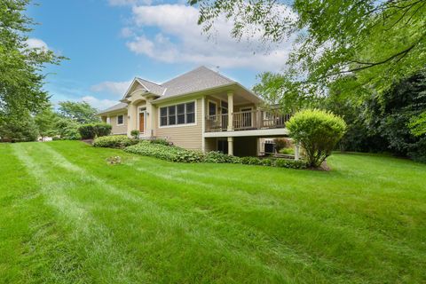 Photo of 7973 S Susanna Ct, Franklin, WI 53132 (MLS # 1931841)