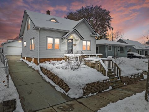 Photo of 2116 Cleveland Ave, Racine, WI 53405 (MLS # 1944361)