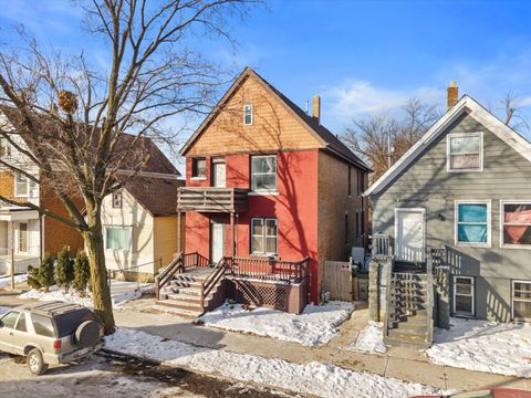 Photo of 2033 S 16th St, Milwaukee, WI 53204 (MLS # 1949122)