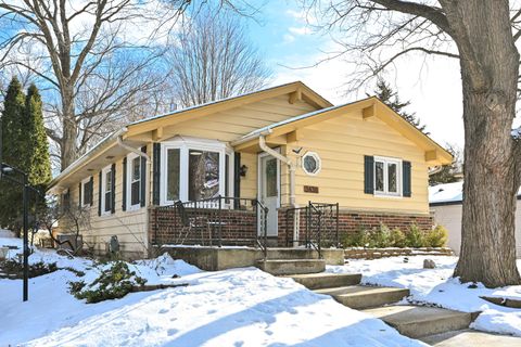 Photo of 3436 S 93rd St, Milwaukee, WI 53227 (MLS # 1948121)