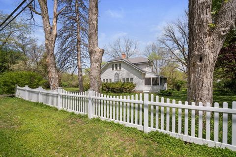 Photo of 12600 W Prospect Dr, New Berlin, WI 53151 (MLS # 1925960)