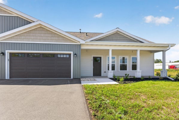 1601 WILDLIFE DR, KEWASKUM, WI 53040 - Image 726f9f6fd997f4e4a5ef4458d26624bf/3369345827