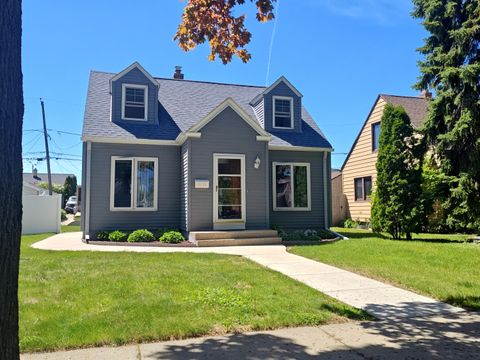 Photo of 3131 S Burrell St, Milwaukee, WI 53207 (MLS # 1962673)