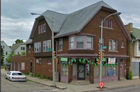 Photo of 3276 N Holton St, Milwaukee, WI 53212 (MLS # 1927281)