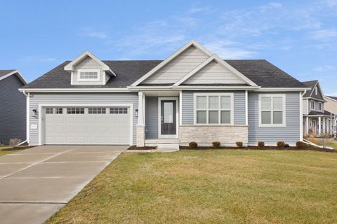 Photo of 830 Burr Oak Ct, Oconomowoc, WI 53066 (MLS # 1947711)